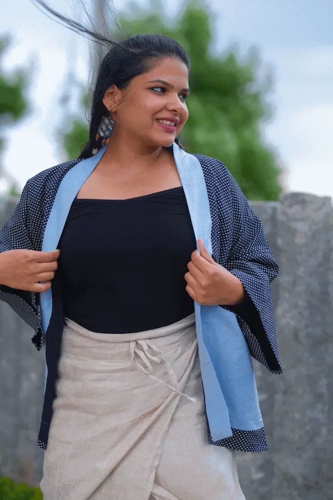 Blue kimono (2).webp