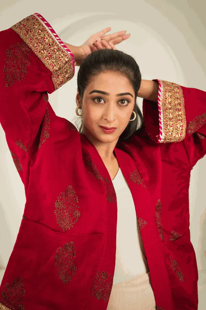 Red Yoru Kimono (5).webp