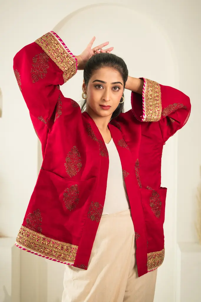 Red Yoru Kimono (3).webp
