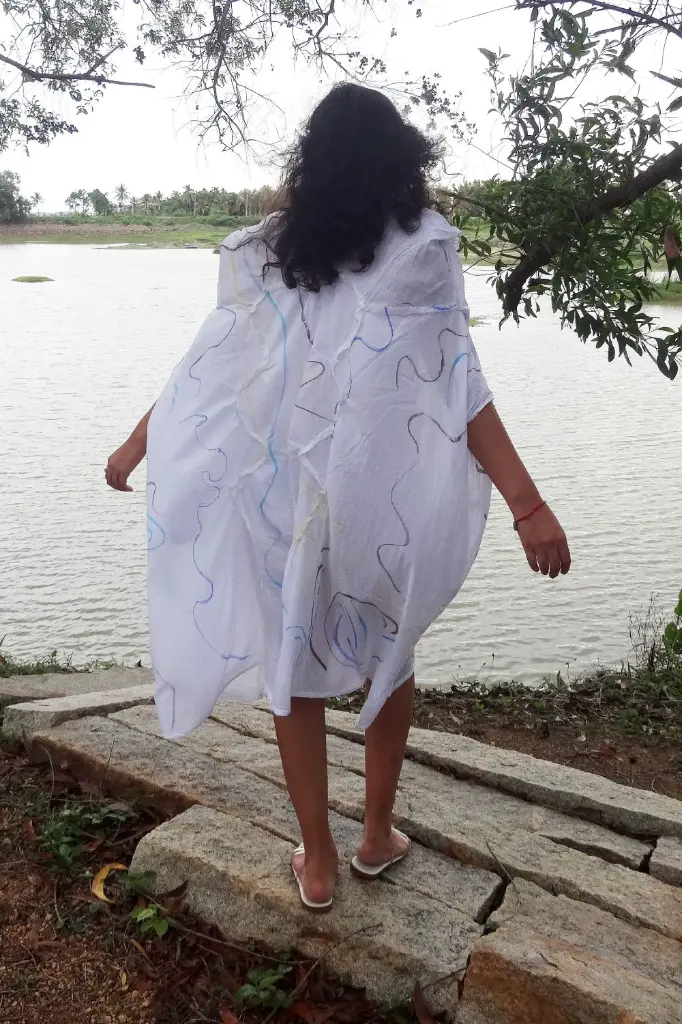 back - infinite path dress.webp