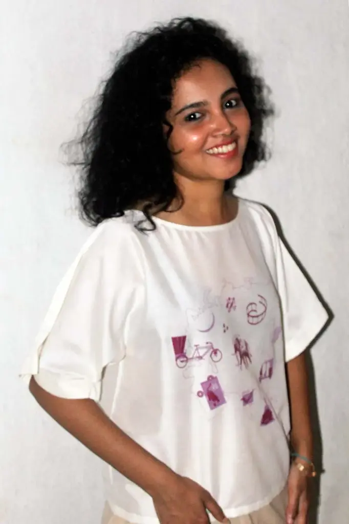 Asia Slow-T | Cotton-silk Women’s Crop-length white top (S)